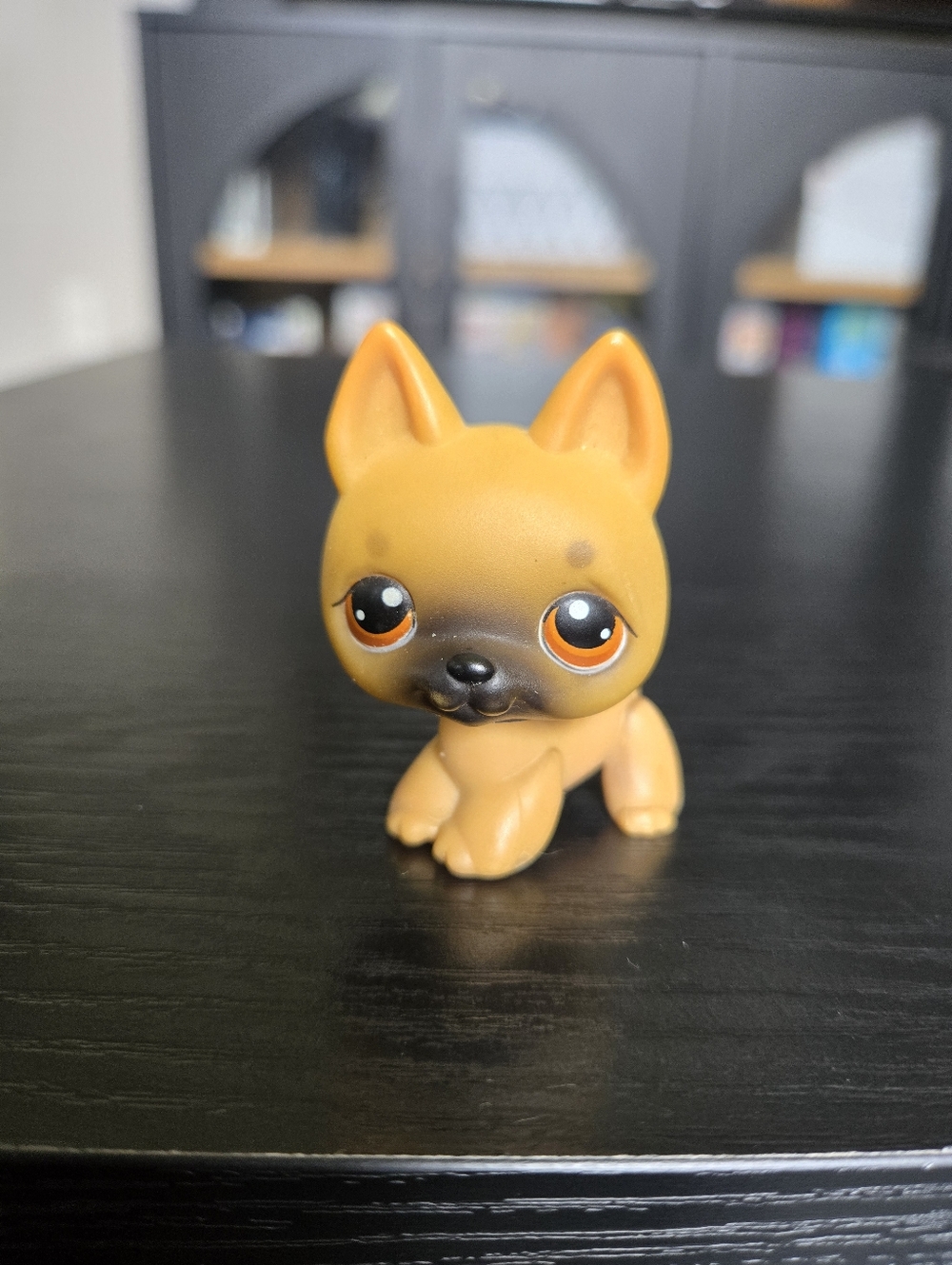 Littlest Pet Shop #61  German Shepherd Dog
